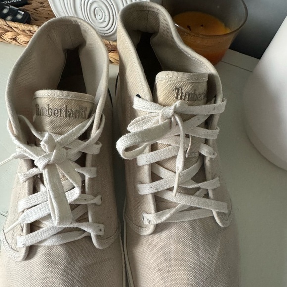 Timberland White and Brown Sneakers with Classic Design - Picture 4 of 9